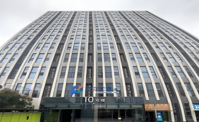 上海九亭核心區(qū)整棟公寓出售！黃金地段優(yōu)享品質居住辦公空間
